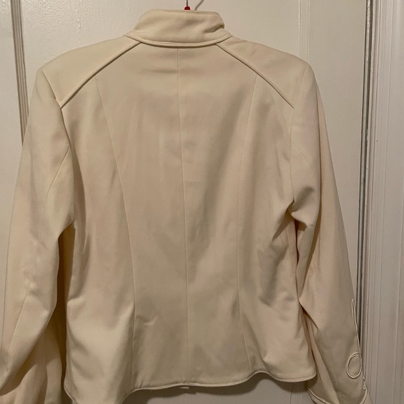 Chinese style inspired winter white long sleeve blazer - Picture 2 of 2